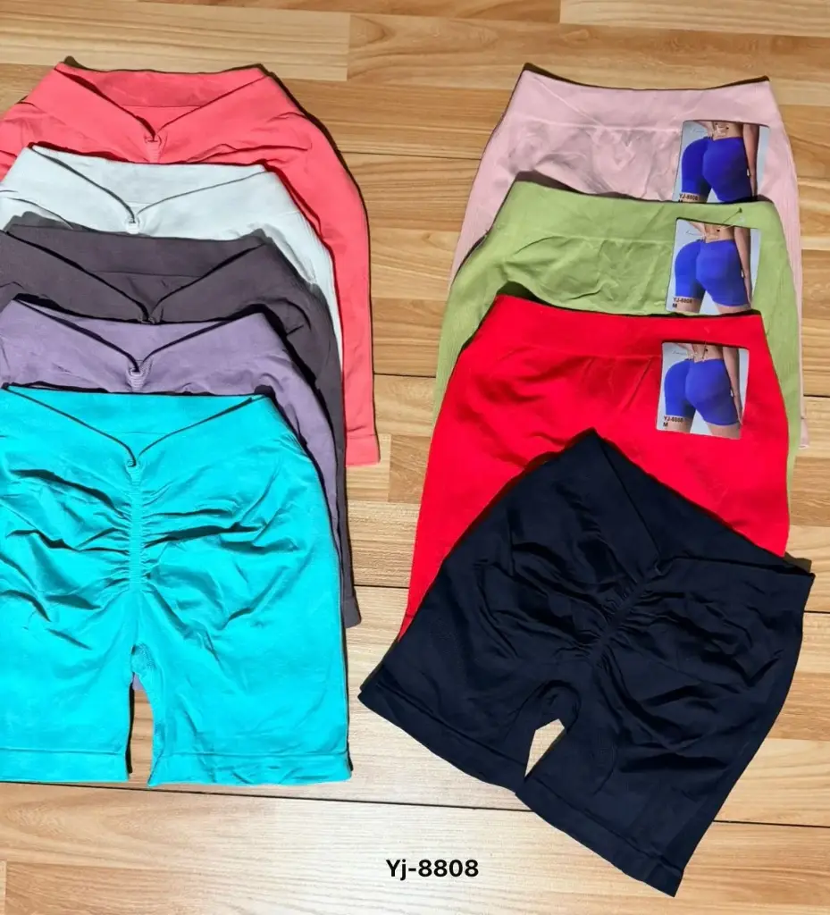 DOCENA - SHORT V PUSH UP
