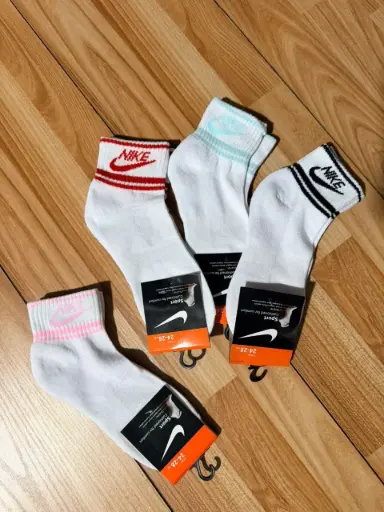 [123M] DOCENA - MEDIAS NIKE CORTAS